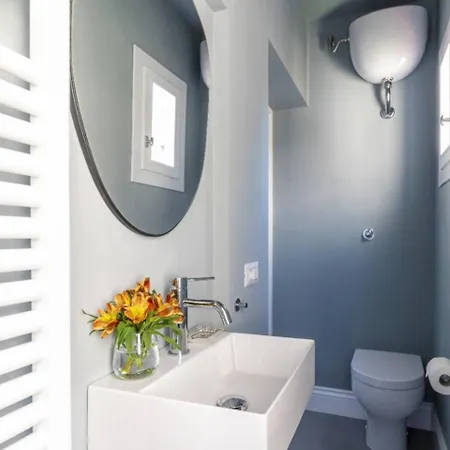 Modern Art Apartment - Art Pieces & Eclectic Deco Florence Exterior photo