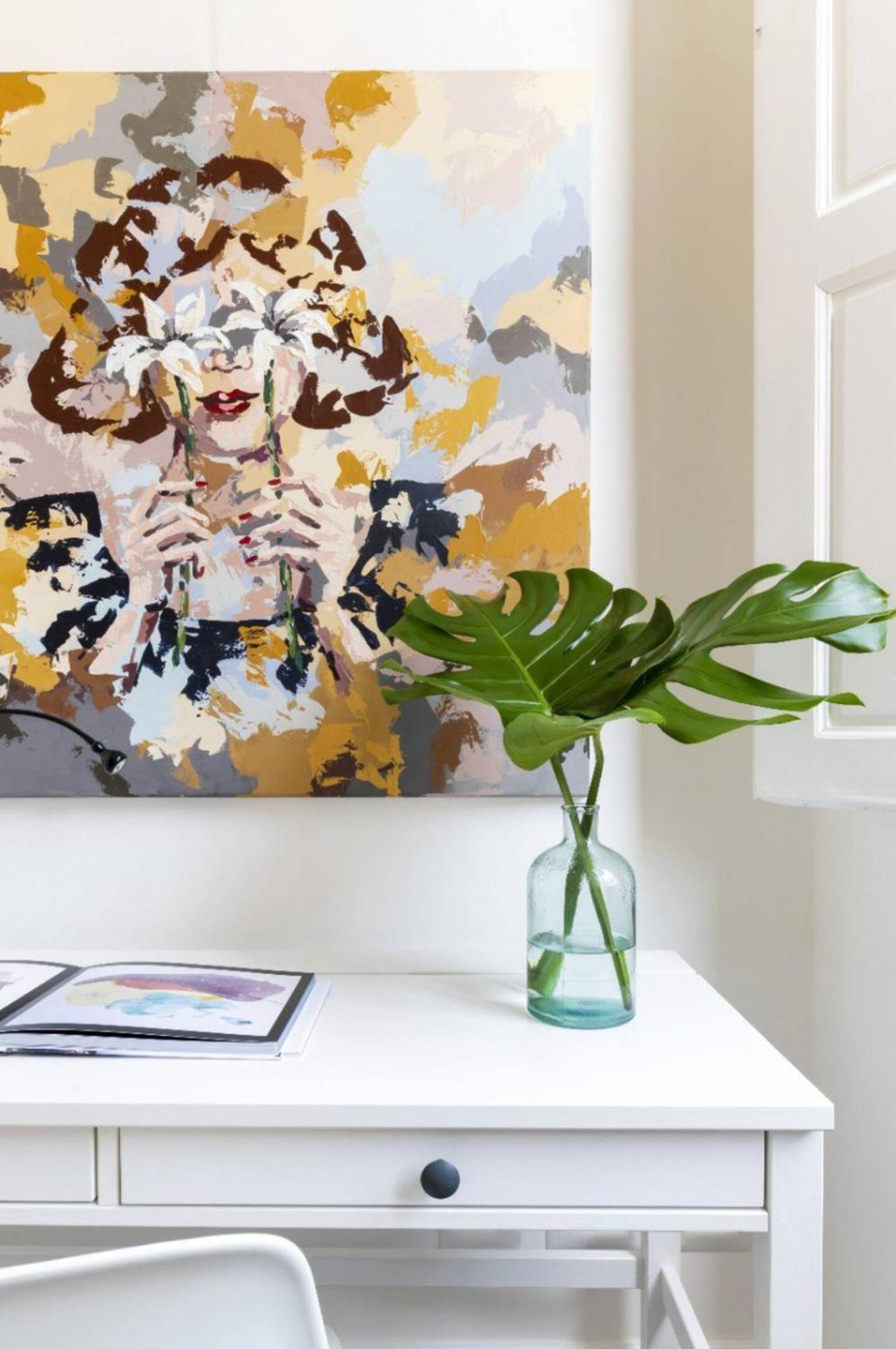 Modern Art - Art Pieces & Eclectic Deco Apartment Florenz